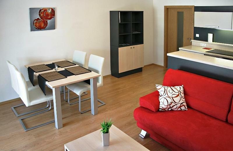 Apartmina Apartment
